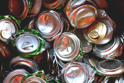 Brasil bate novo recorde na reciclagem de latas de alumínio
