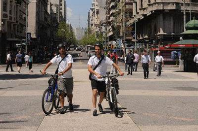 Jovens vão pedalar de Buenos Aires ao Rio para promover uso de bike