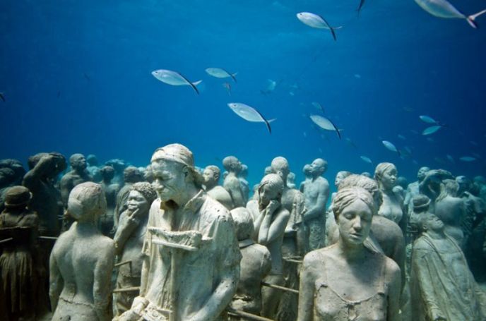 Museu subaquático protege corais de Cancún