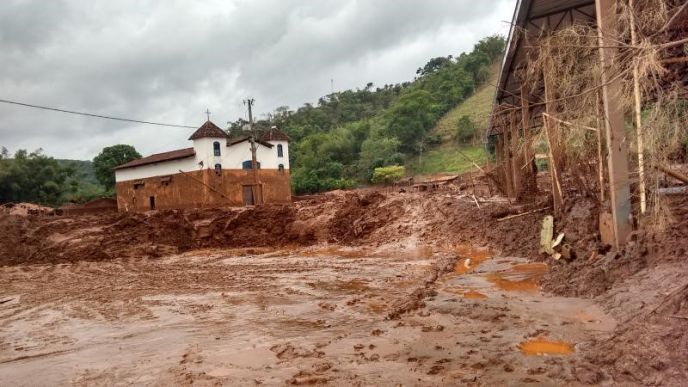 Os caminhos da mineração até a lama -