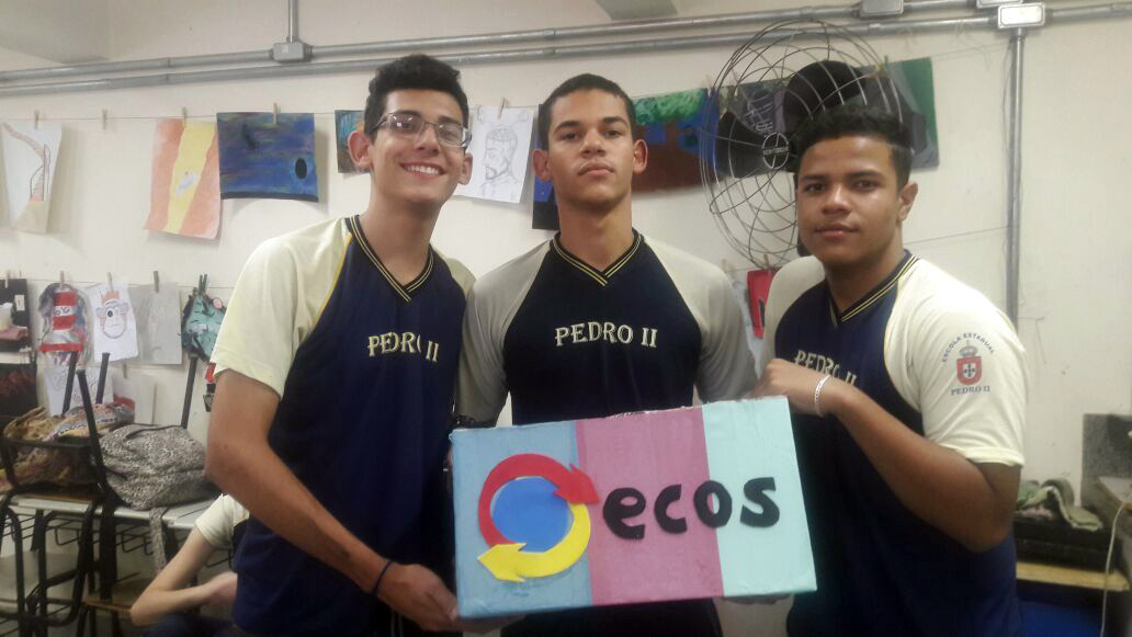 Estudantes do Pedro II participam de oficina sobre reciclagem