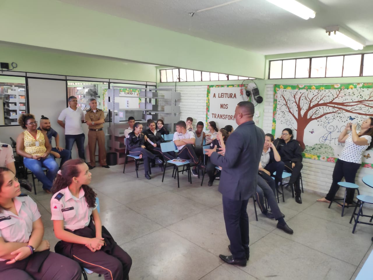 Projeto EcoDom reunindo escolas públicas em propostas de melhorias socioambientais