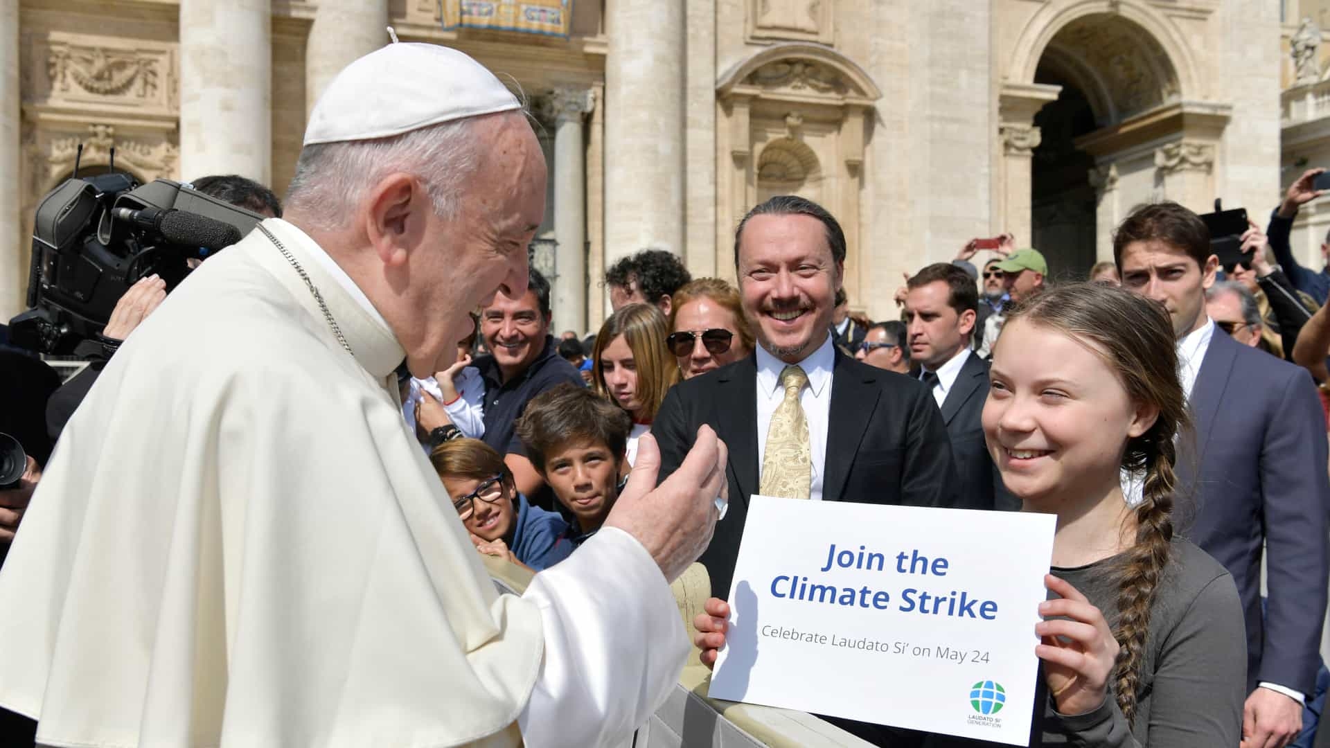 Jovem ambientalista sueca tem reunião com papa Francisco